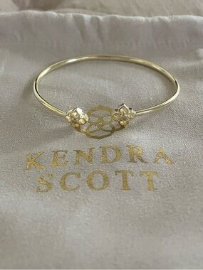 NWOT Kendra Scott Gold Rue Pinch Cuff Bracelet